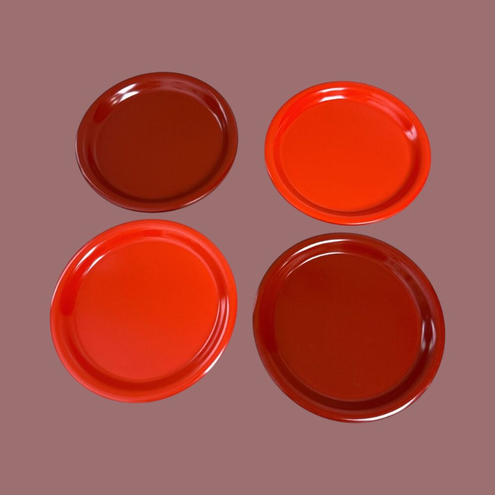 Ingrid Ltd Chicago Vintage Melamine Dinner Plates Red Orange 10.5" Set of 4 MCM